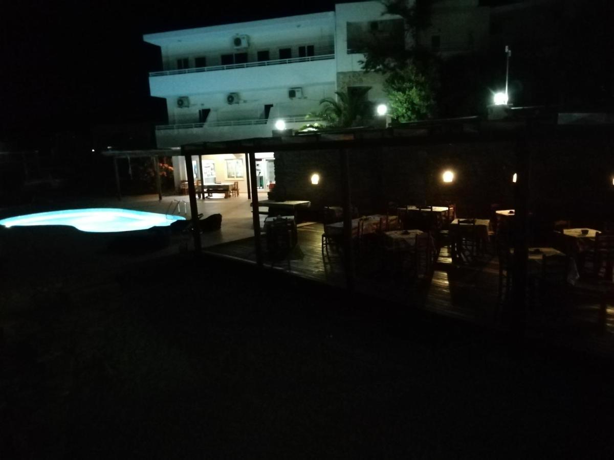 Hotel Hill Of Calm Triopetra Esterno foto