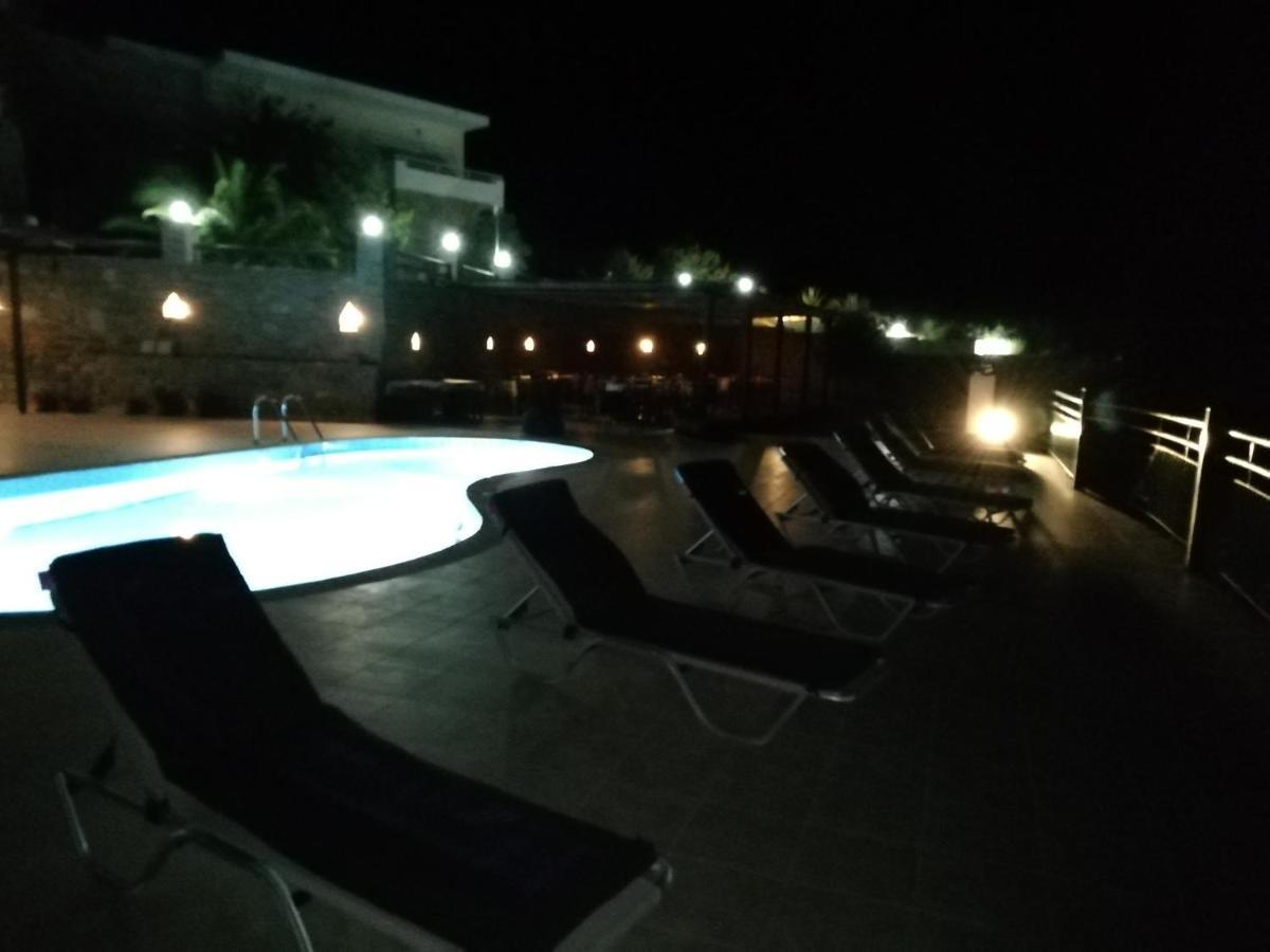 Hotel Hill Of Calm Triopetra Esterno foto