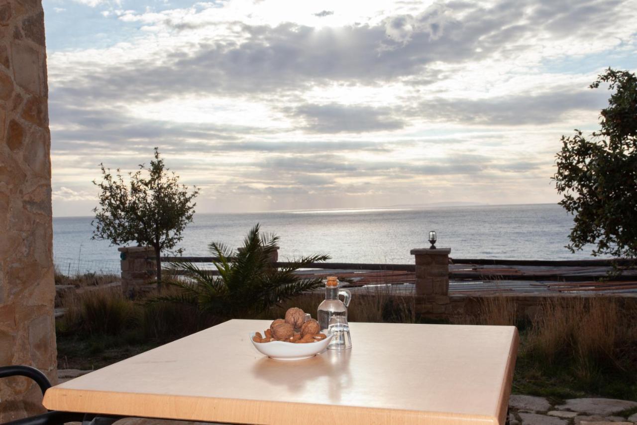 Hotel Hill Of Calm Triopetra Esterno foto